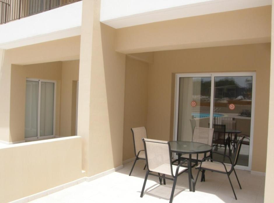 Kronos Holiday Apartments باراليمني الغرفة الصورة